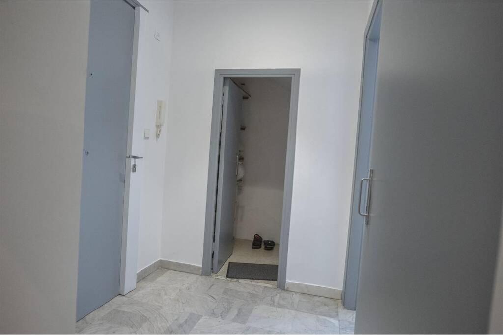 Apt 2 Pers 200m De La Mer Plus Parking Proche Apartment