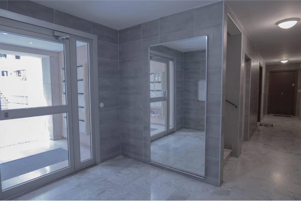 Apartment Apt 2 Pers 200m De La Mer Plus Parking Proche Nizza