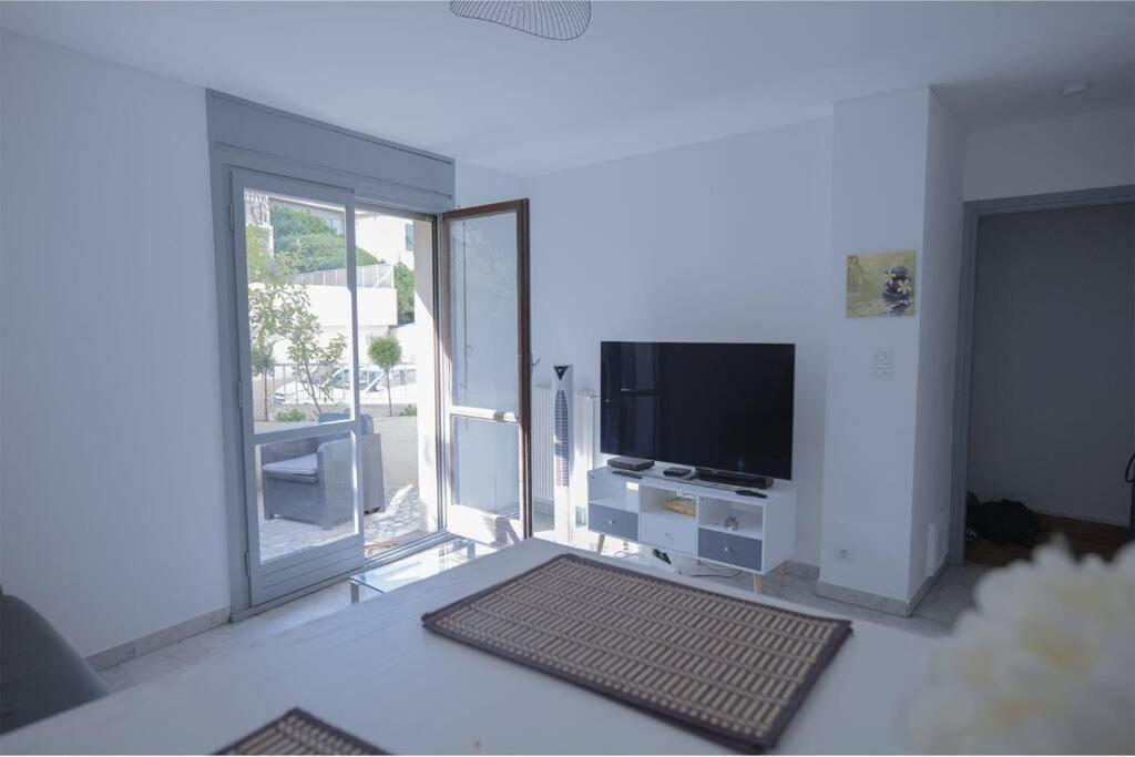 Apt 2 Pers 200m De La Mer Plus Parking Proche Apartment Nizza